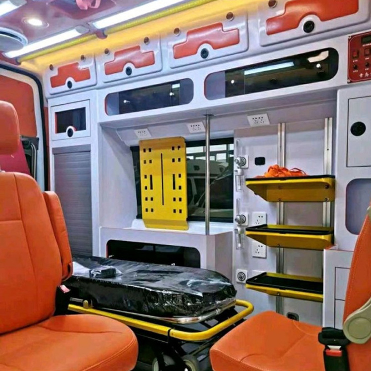 凉州长途救护车护送病人租赁价格